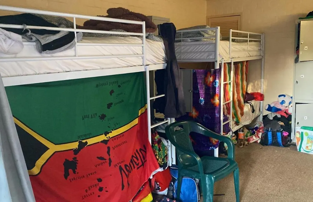 Pemberton Hostel - Note - Go To Gloucester Motel Reception For Check In - Backpackers 88 Days Farm Work Available In The Manjimup And Pemberton Region-1